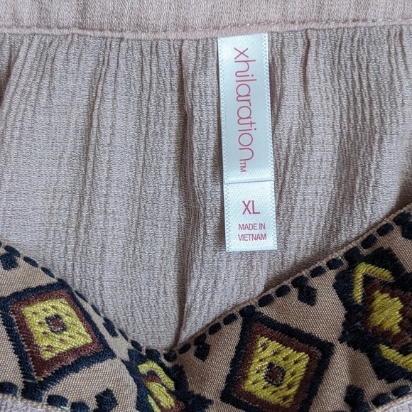 4 for $20🌷Clearance! Xhilaration Top - Picture 4 of 7